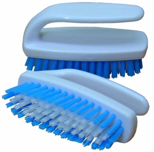 BROWNS CURVED HANDLED NAIL BRUSH
